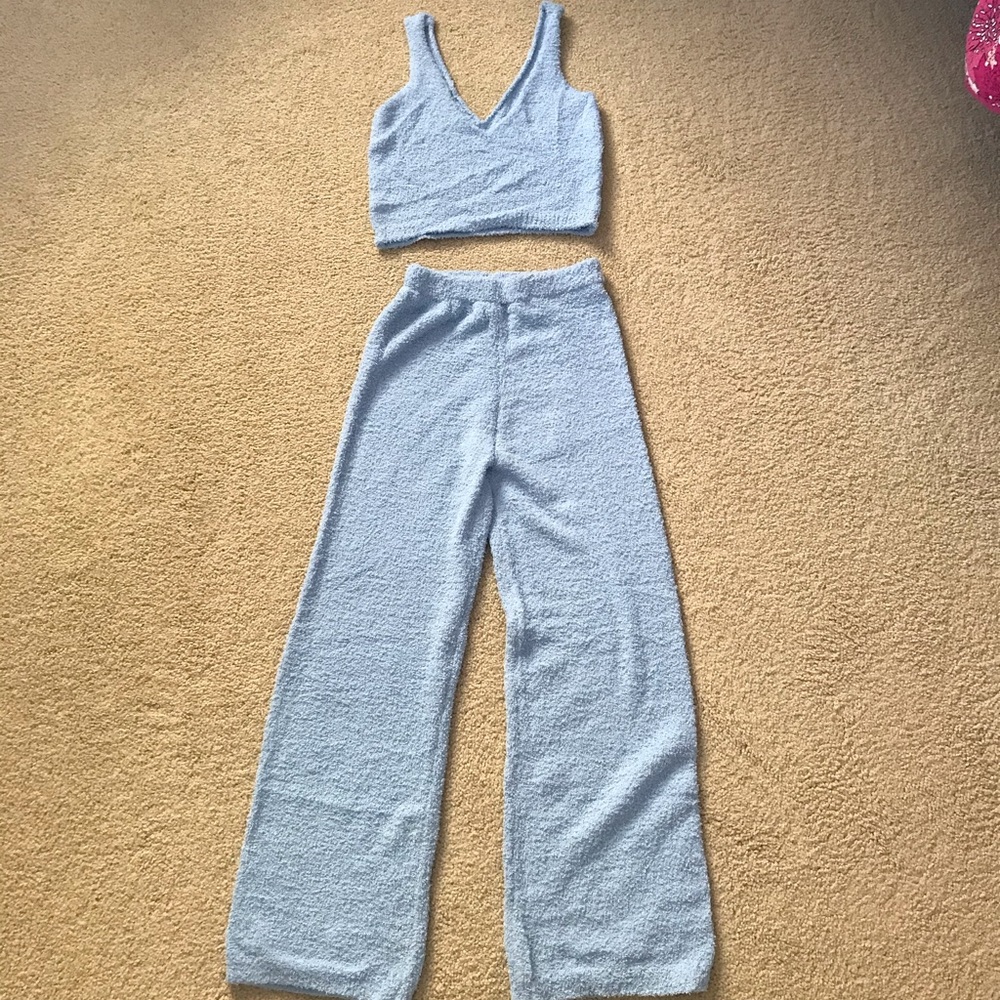 Brand new boucle knit set. Very similar to Skims